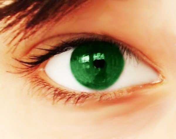 green eye