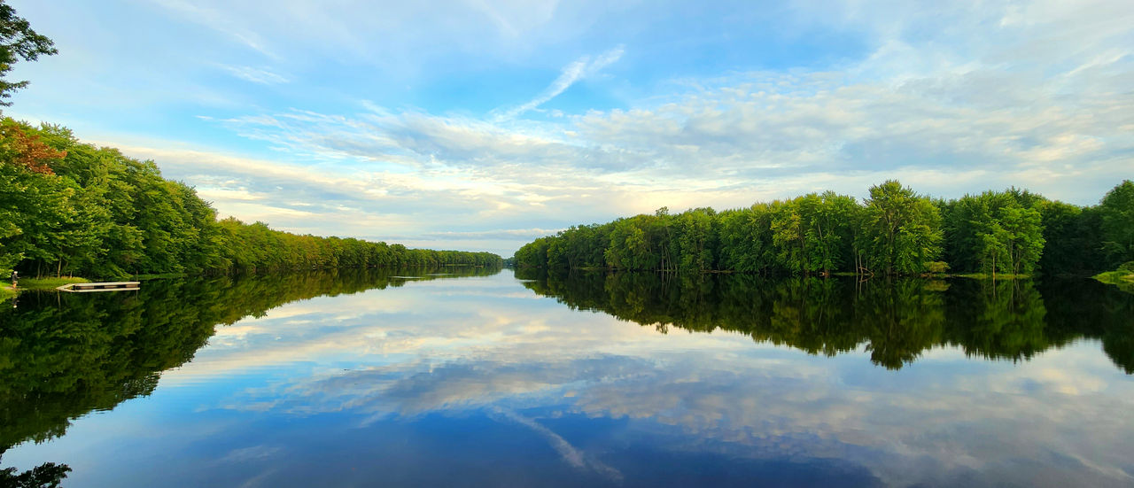 Using Rivers For Reflection Examples River Reflection by MichaelSylvan on DeviantArt