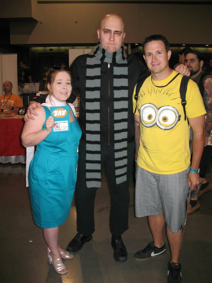 Heroes Con 2013 Lucy Wilde with Gru and Minion