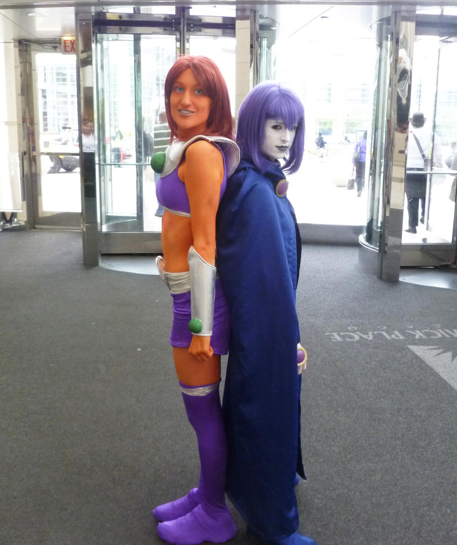 Raven and Starfire Cosplay