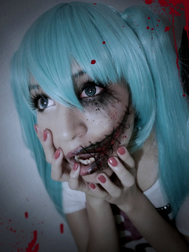 miku horror.