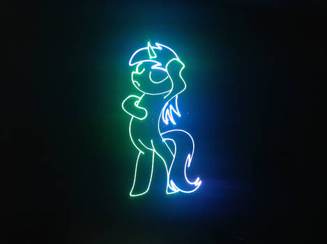 Lyra posing in 2 hooves - Lasered