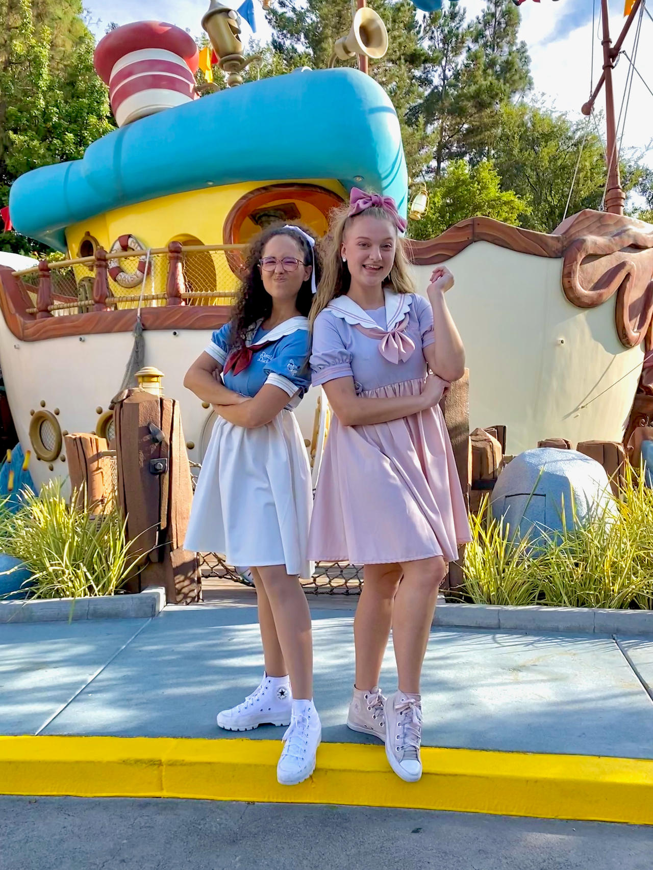 Donald Duck And Daisey Duck Disneybound By Talesfromneverland On Deviantart Donald Duck And Daisey Duck Disneybound By Talesfromneverland On Deviantart