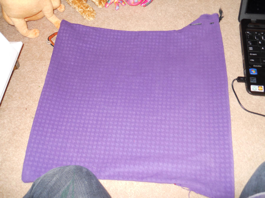 purple yuna arm sleeves