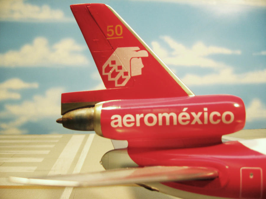 AeroMexico Aztec