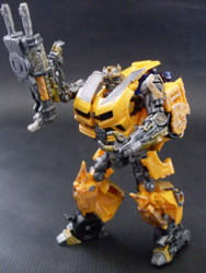 DOTM Nitro Bumblebee repaint