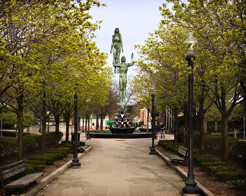 Royal Oak Civic Center statue