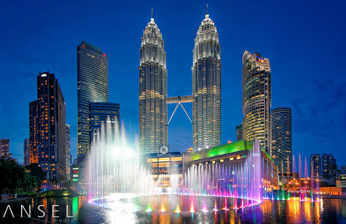 Малайзия 2014. Куала Лумпур фонтаны. Башни Петронас Малайзия. 5. Башни Петронас, Малайзия. Куала-Лумпур, Малайзия (2014-2015).