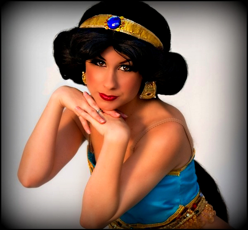 Traci Hines as Jasmine