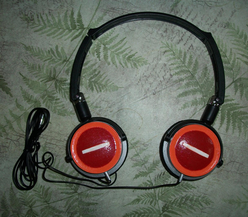 Persona 4 Yosuke Hanamura Headphones by PracticallyGeeky on DeviantArt