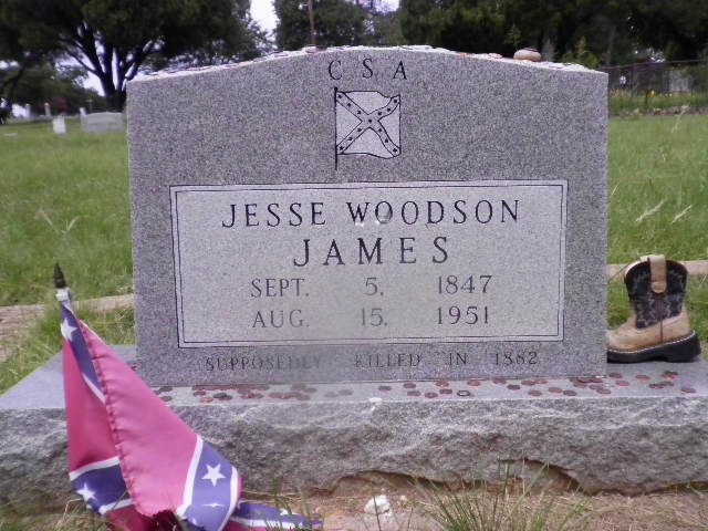 Jesse James Gravestone