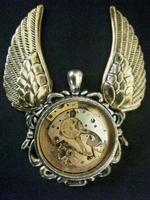 Steampunk pendant