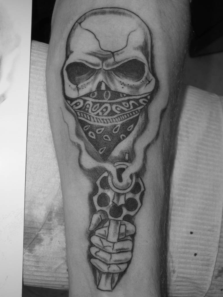 skull with gun tattoo by GrizzlyGreenEyes on DeviantArt