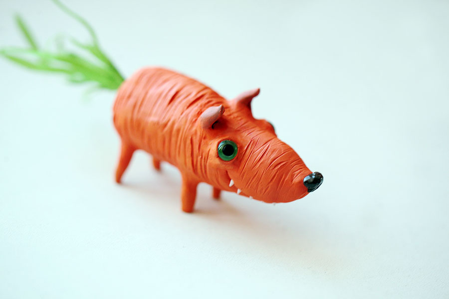 tiny carrot dog