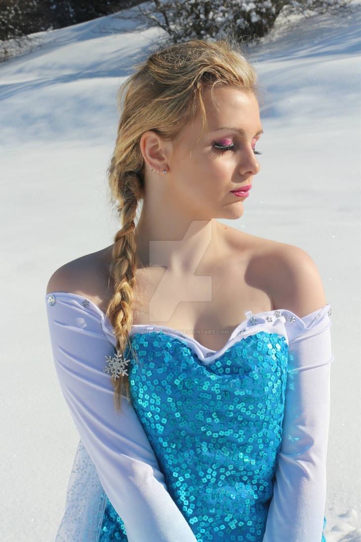 Frozen Elsa Cosplay