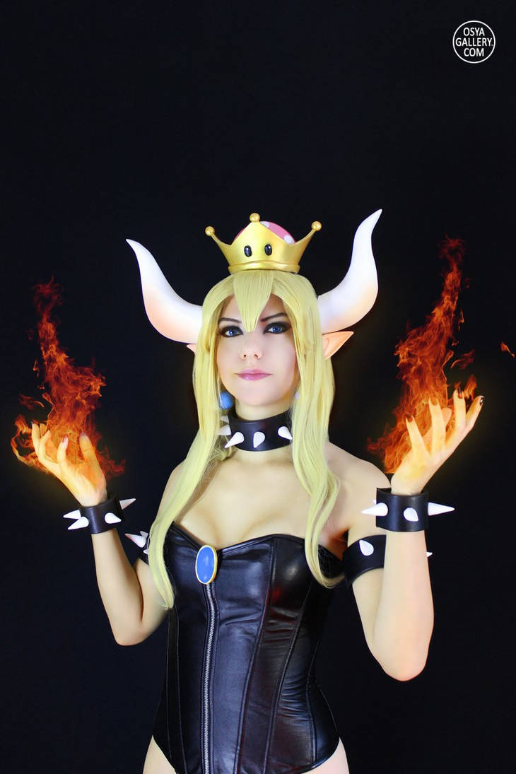 Bowsette Cosplay from Super Mario Bros. 2 by Enolla