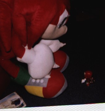 Knuckles and Mini Knuckles