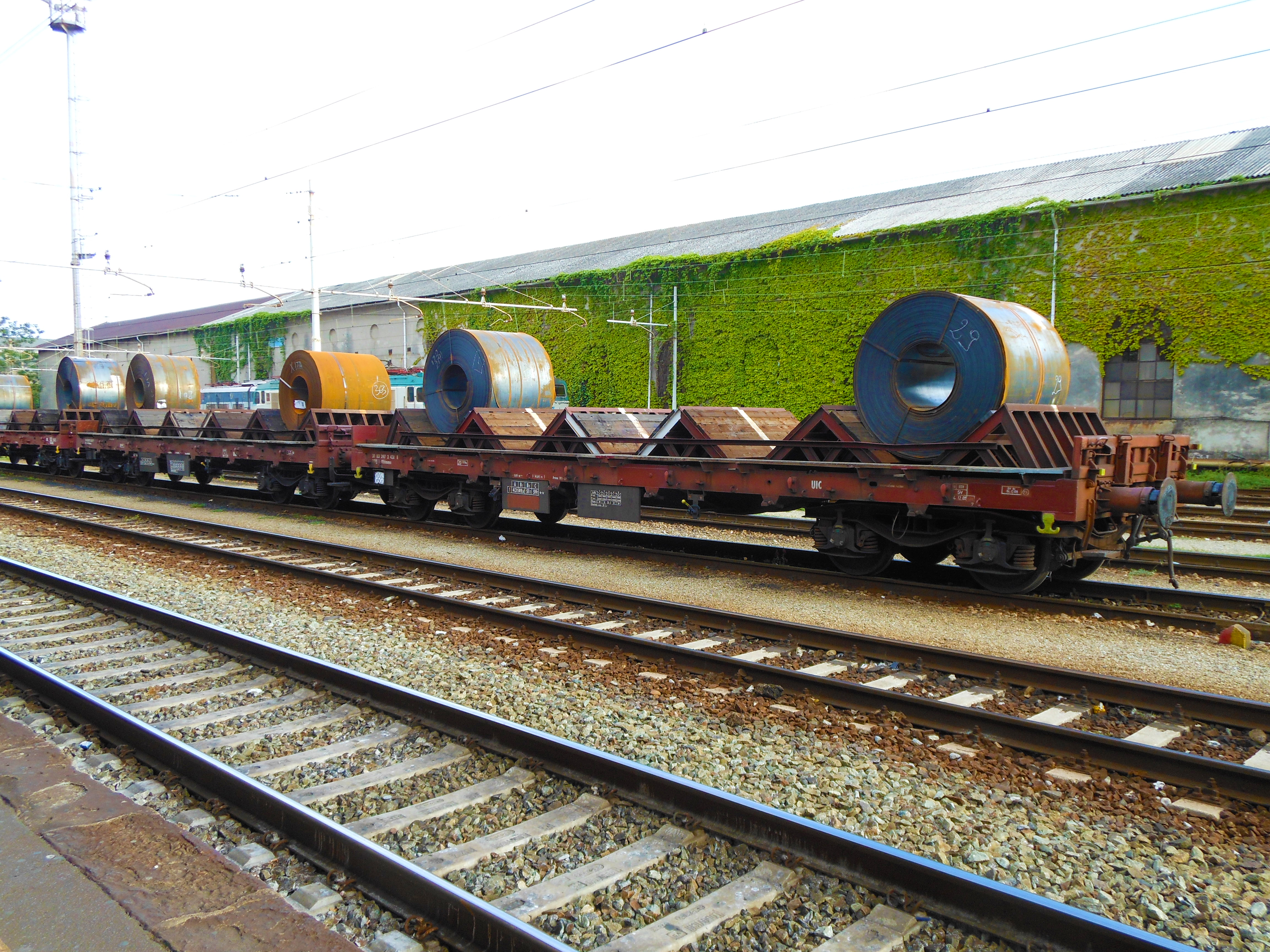 Freight carriages 3