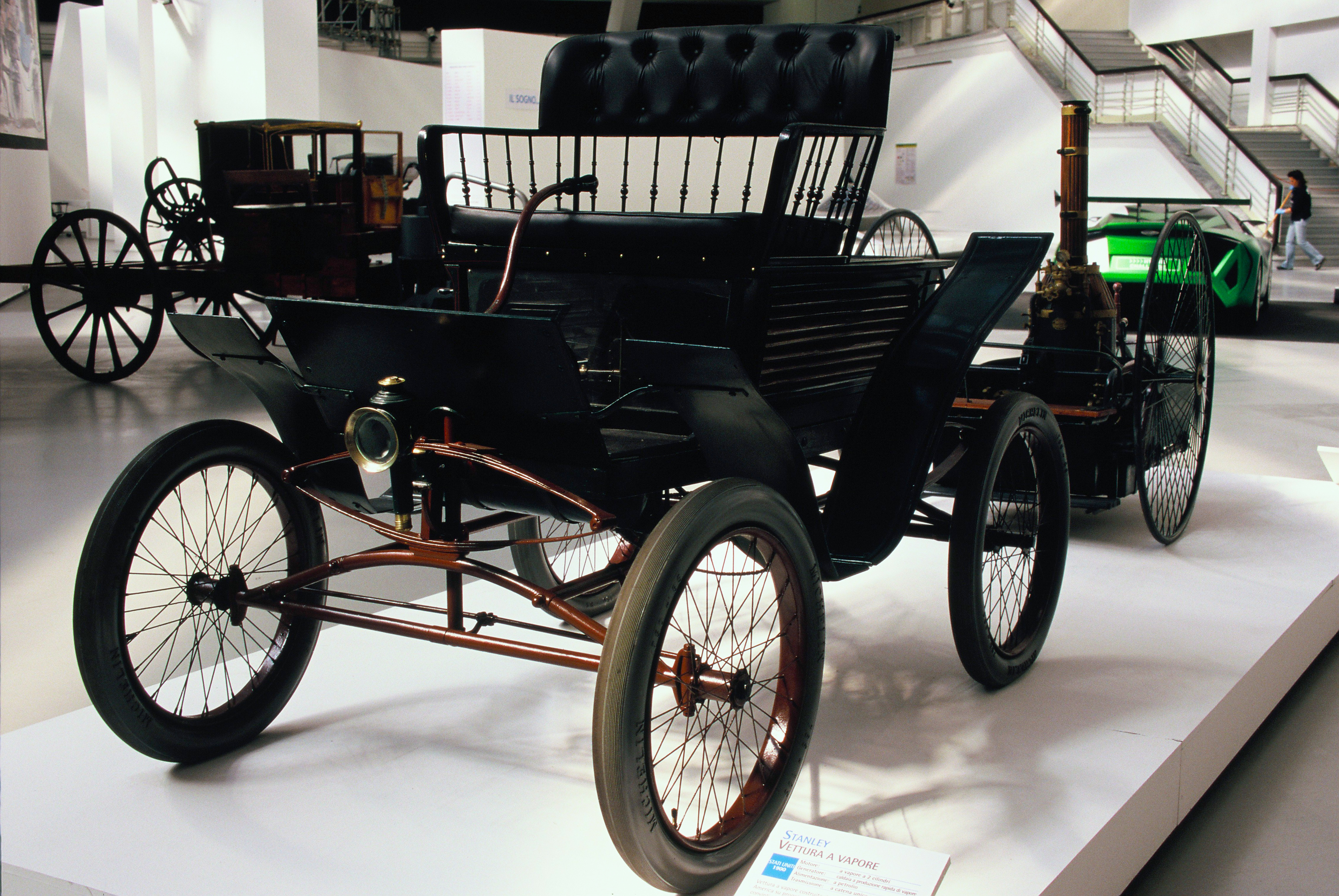 1900 Locomobile Steamer Roundabout