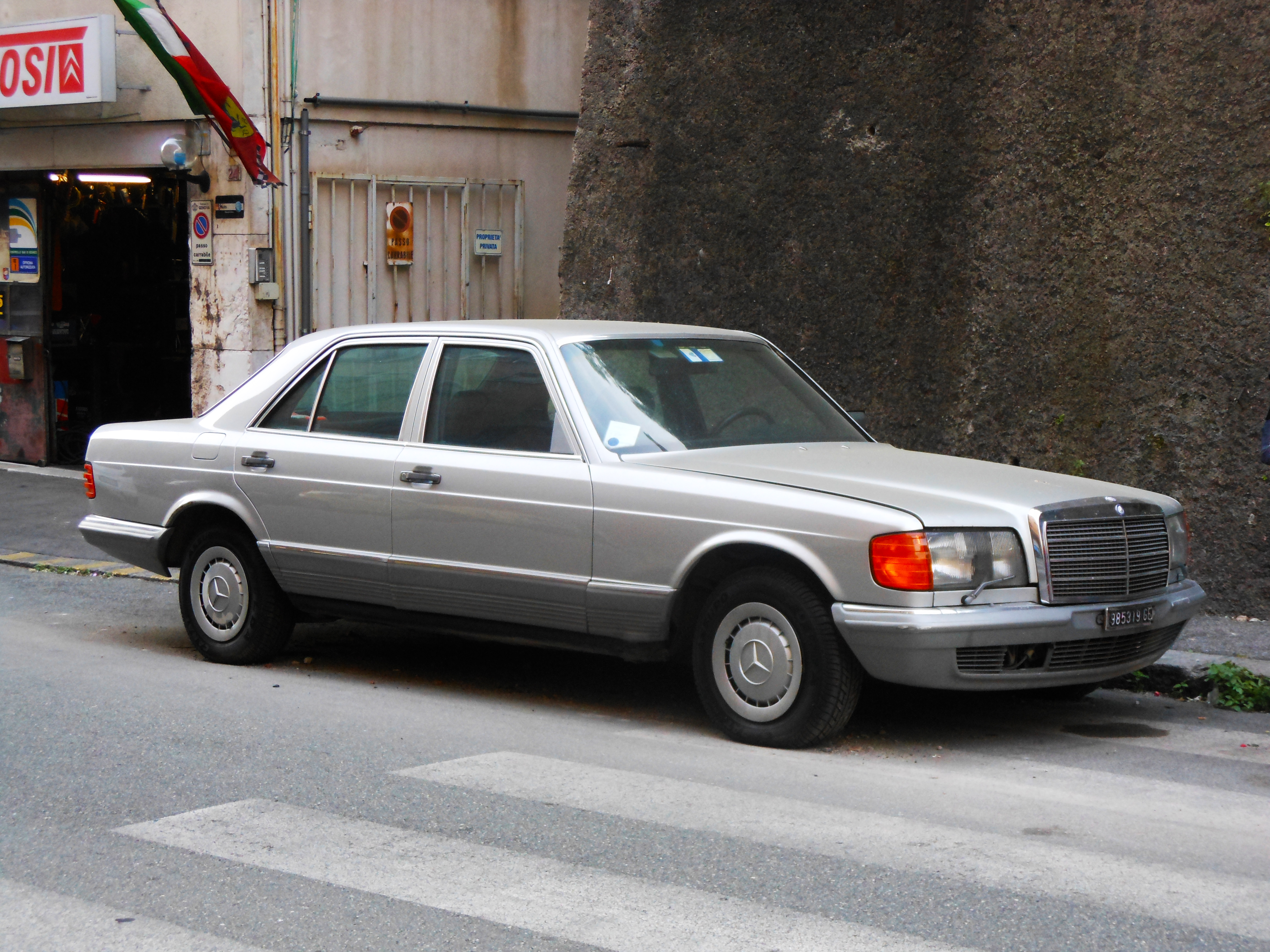 1985 Mercedes 380 SE