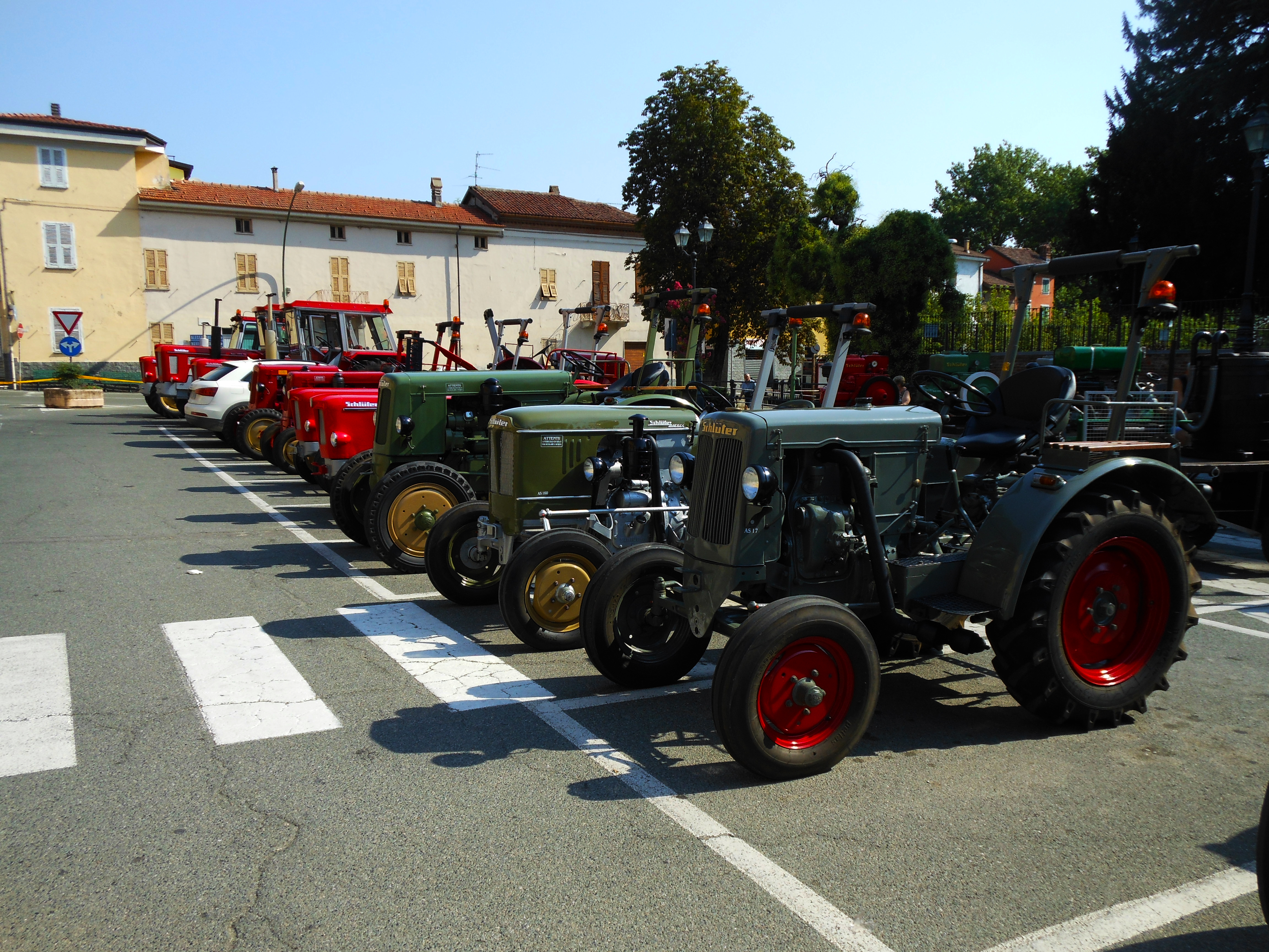 Schluter tractors (6)