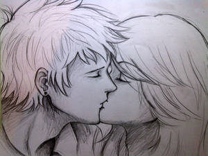 couple kiss