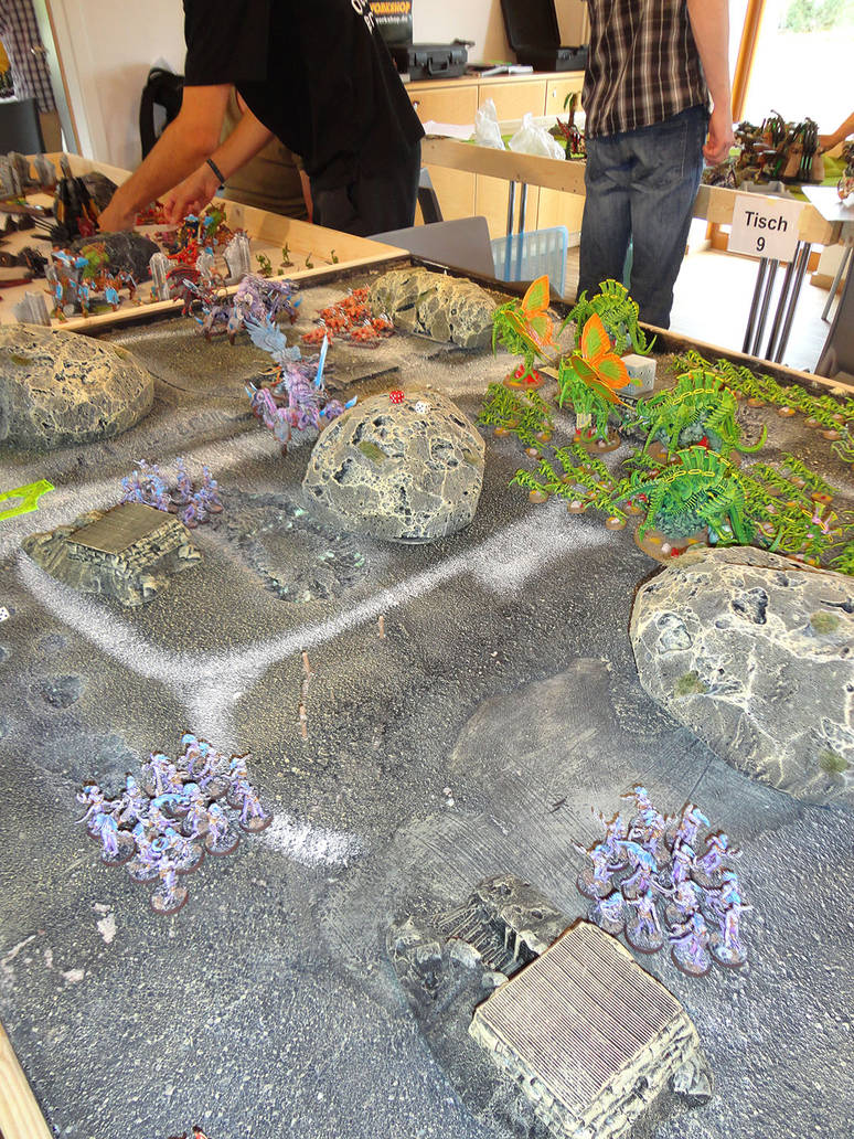 29 Tyranids VS Demons by nicedino on DeviantArt