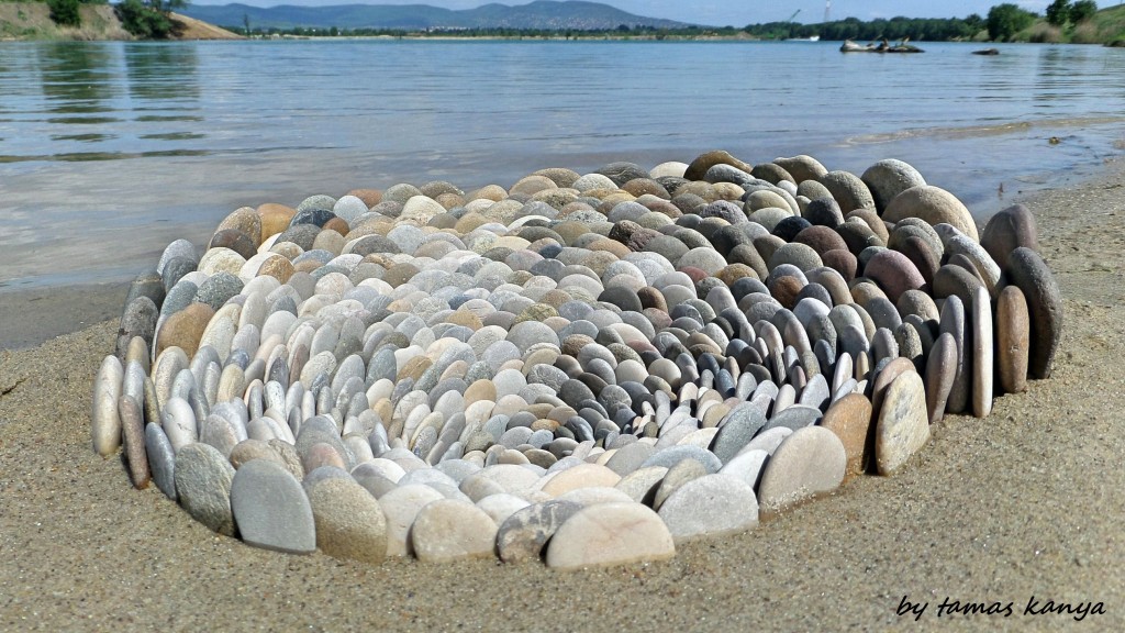 LAND ART in Hungary by tamas kanya