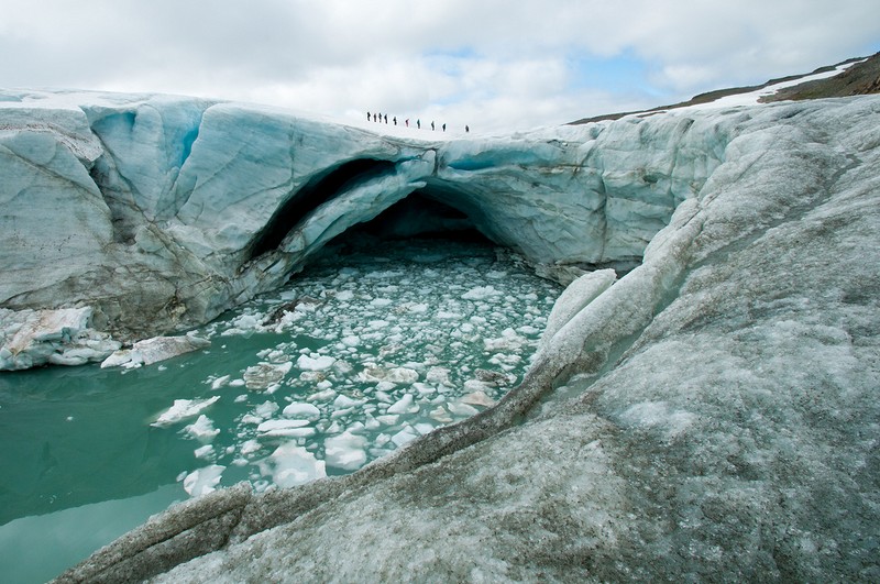 Ice-bridge at Smorstabbreen