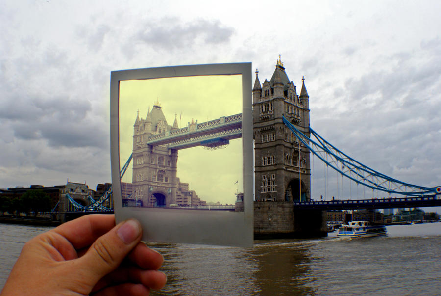 Polaroid London Bridge