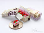 Small cakes in a box 1:12 by OrionaJewelry