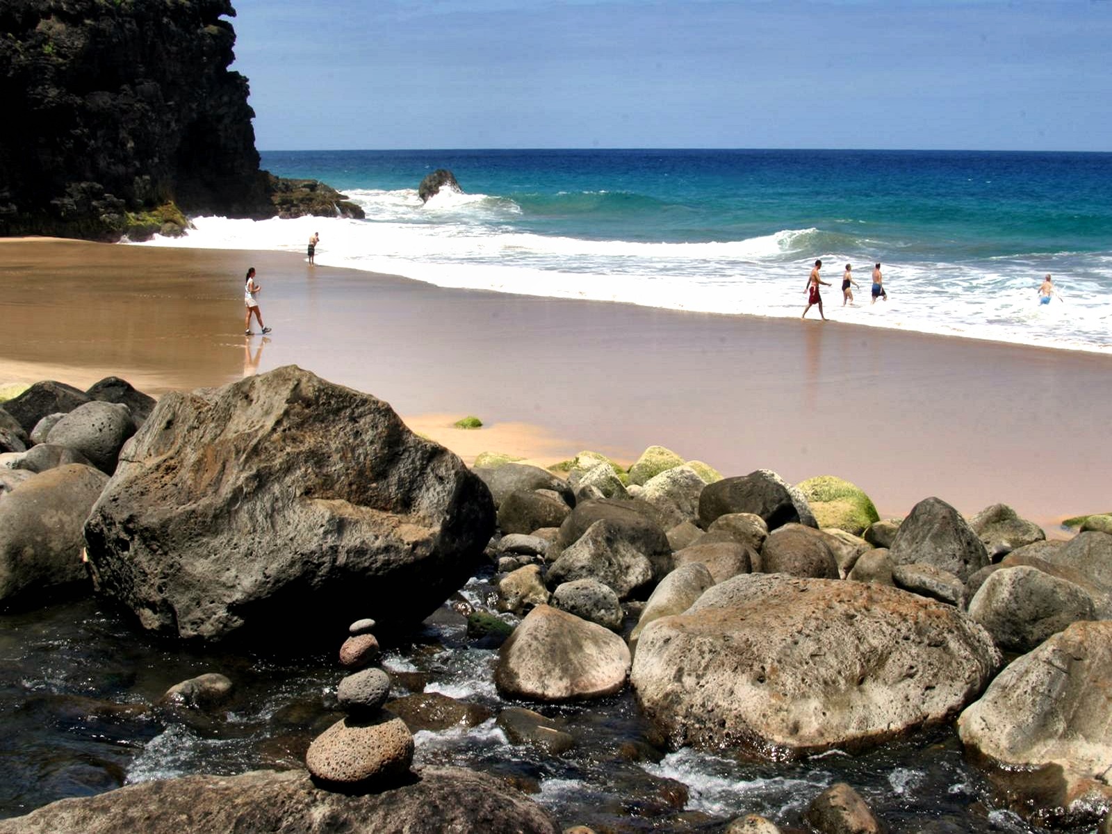 hanakapiai beach kauai