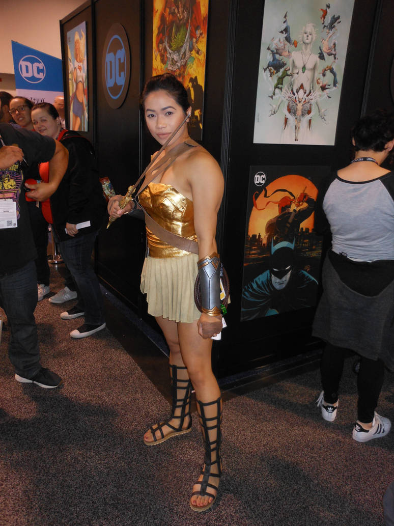 Wondercon 2018 Wonder Woman by DougSQ on DeviantArt