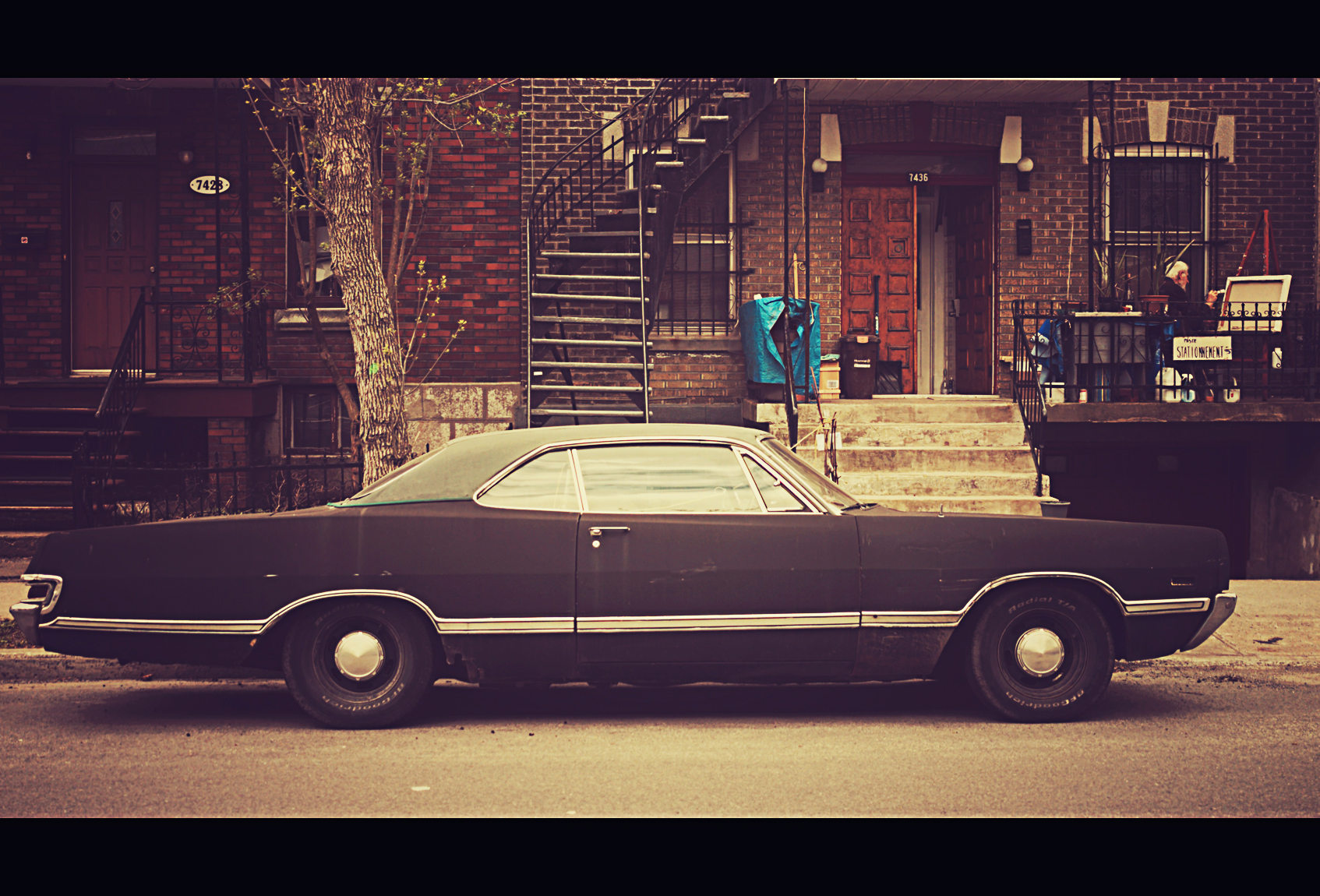 The black car
