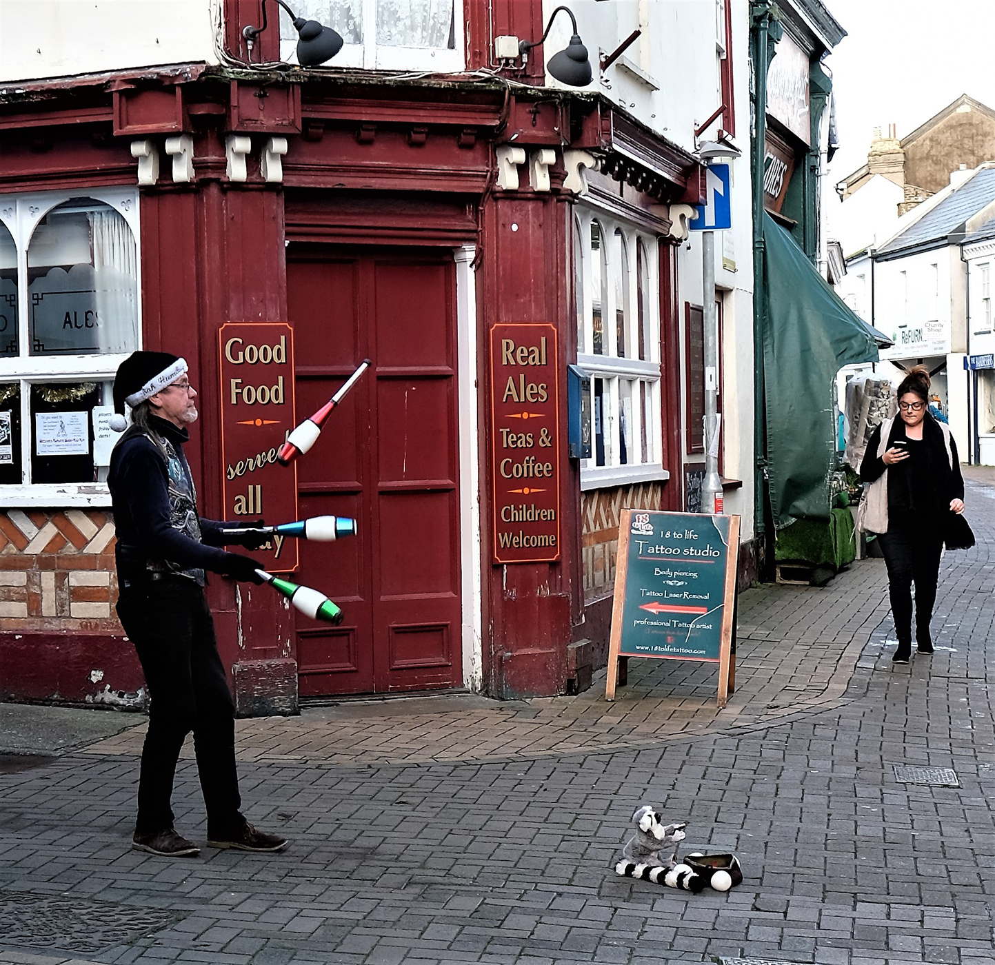 Juggler in Black