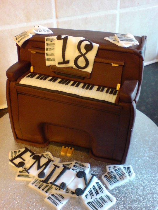 Piano Cake