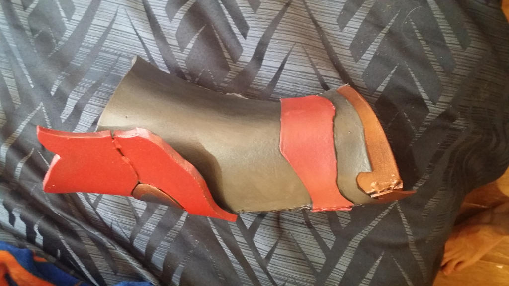 Forearm plate side by SilverPaladinCosplay on DeviantArt
