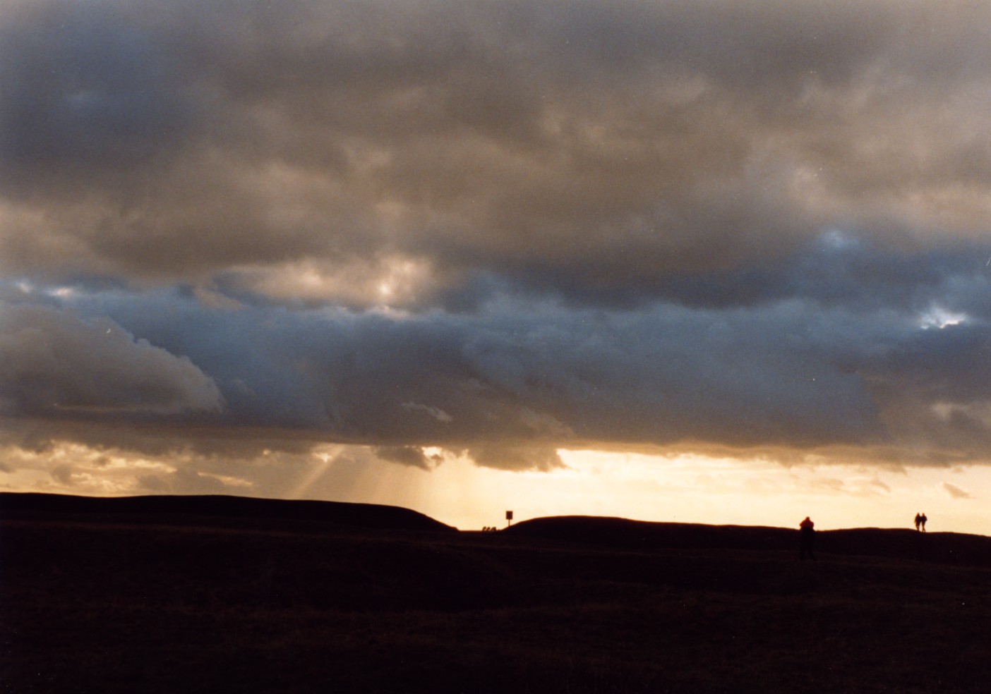 Sky over wayland's smithy