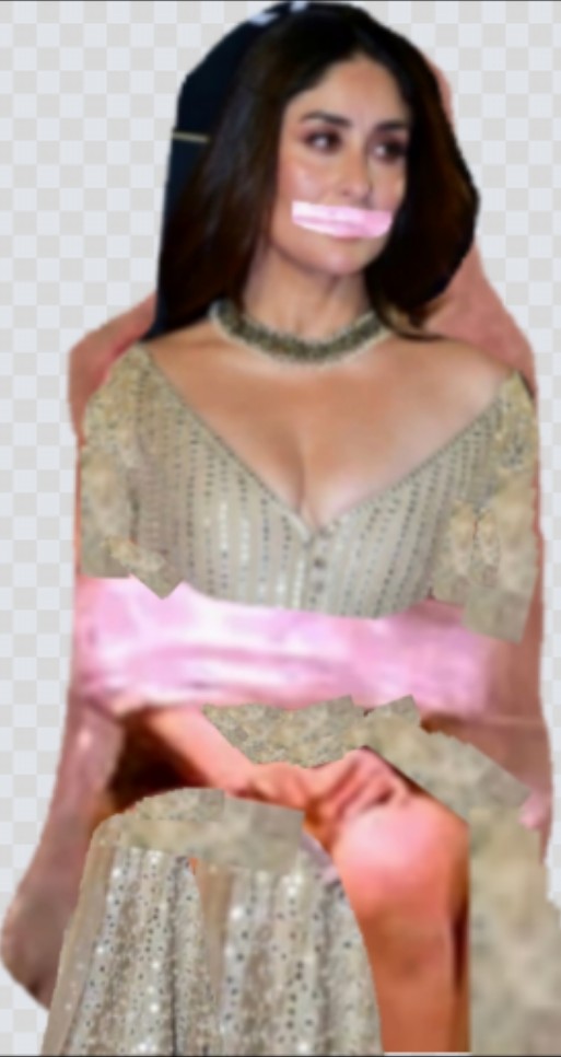Kareena Kapoor gagged photo edit