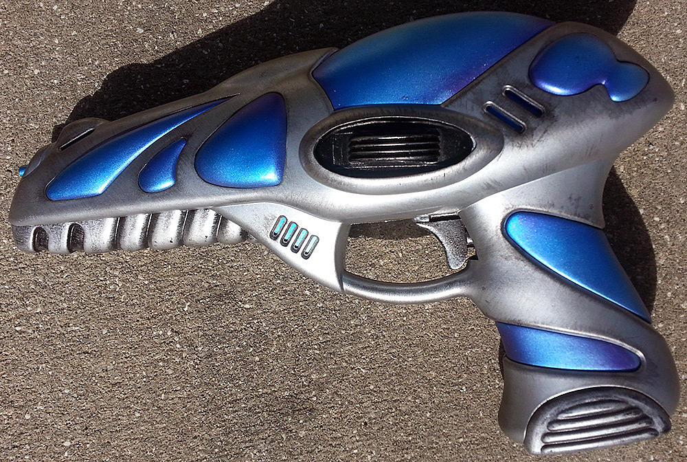 Alien blaster pistol prop by firebladecomics on DeviantArt