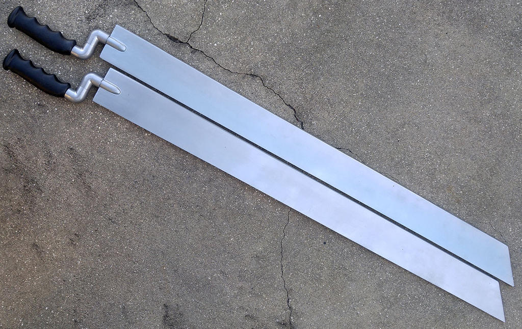 Father Alexander Anderson s Bayonets From Hellsing By Firebladecomics father-alexander-anderson-s-bayonets-from-hellsing-by-firebladecomics