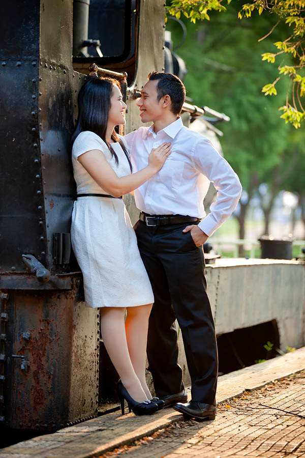 Siska and Leo engagement photo