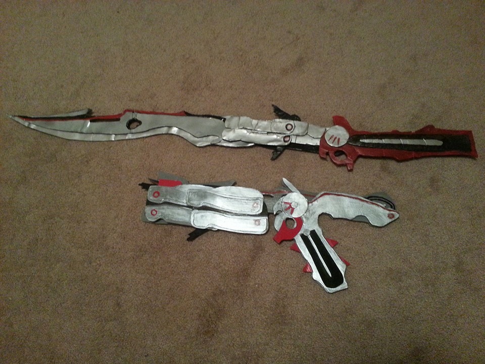 Both props finished- Lightning Farron's gunblade by RidingRainbows on  DeviantArt