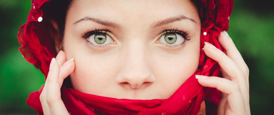 Silvia green eyes