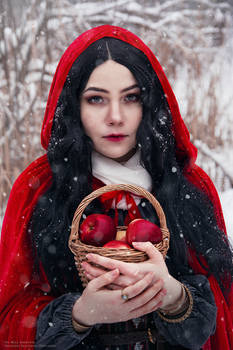 snow white riding hood 13