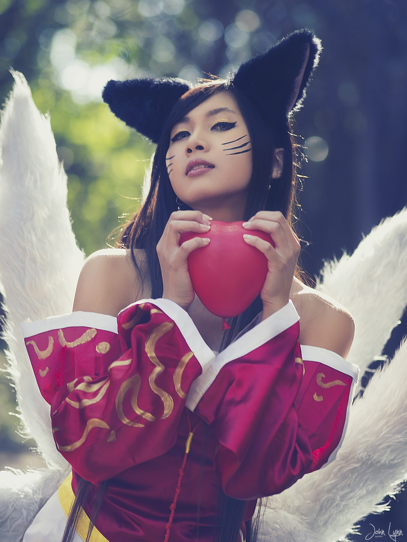 Ahri Cosplay 2