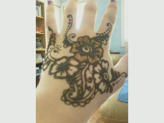 Henna design