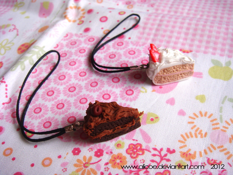 Chocolate or Strawberry Cake Cell Pin