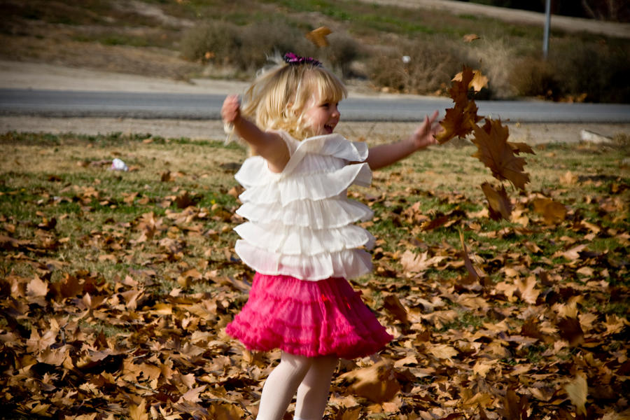 Fun Addi Addi girl fun in the sun by momto2 on DeviantArt