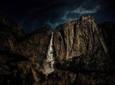 Yosemite Falls with Flowing Mountain